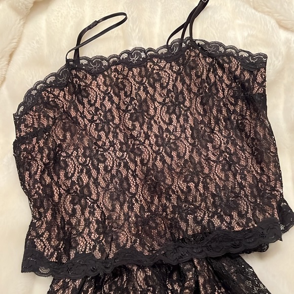 🖤🖤 Intimates Black & Nude Lace PJ’s🖤🖤Extra Soft and Sexy✨ Comfy to Relax ✨ - Picture 2 of 5